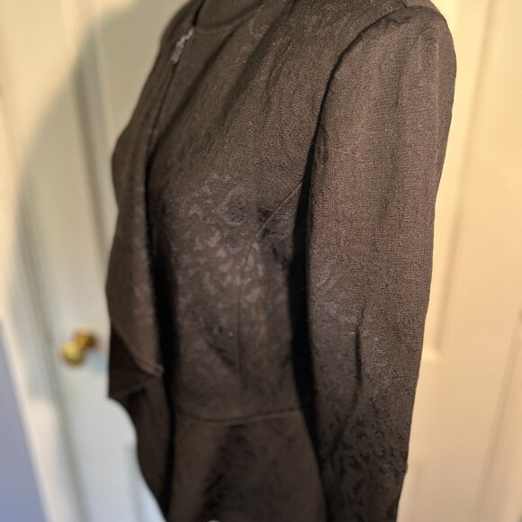 St. John Black Jacquard Peplum Jacket with draped Ruffle Front, Sz 6 - Picture 7 of 9